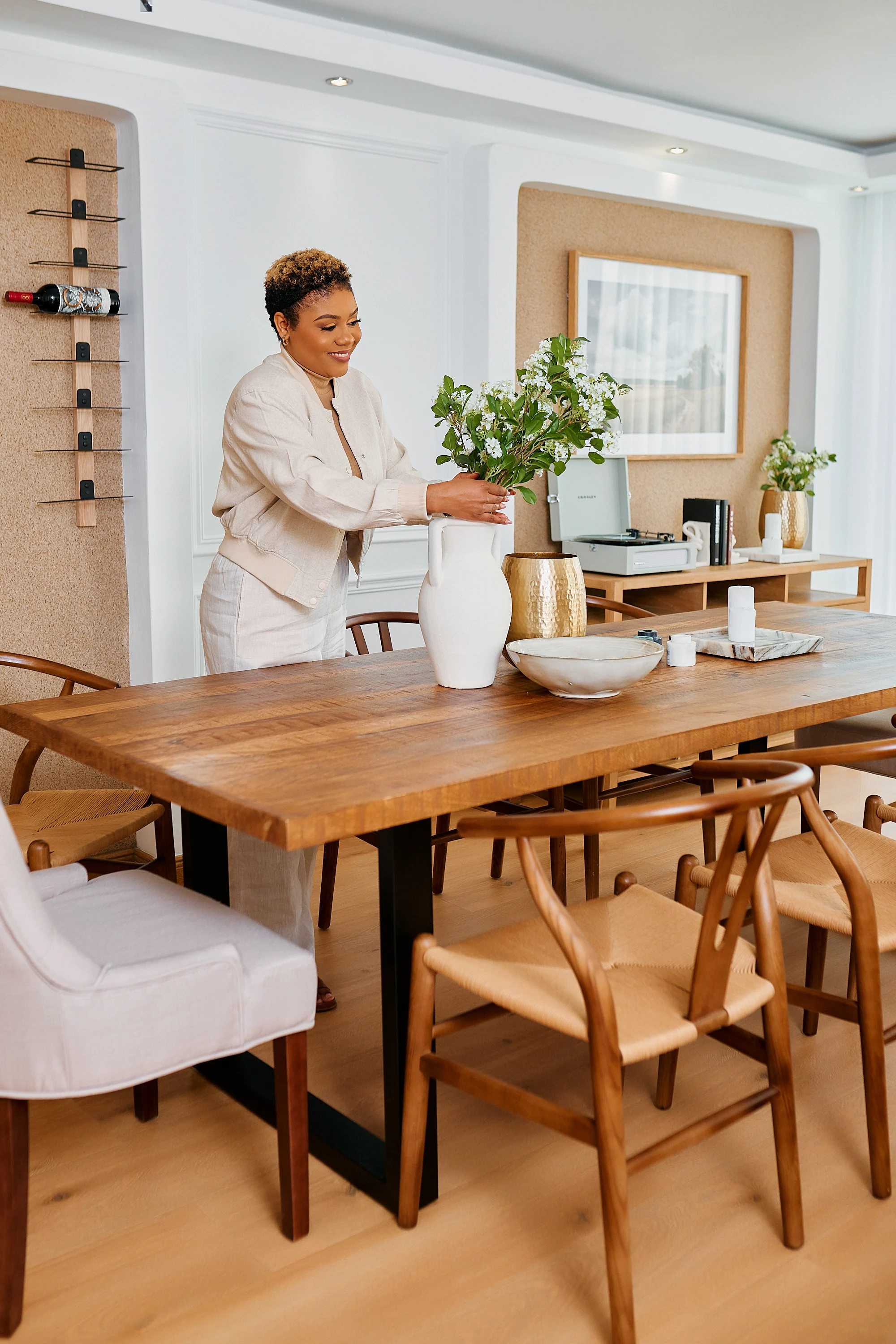 Dr Shana Mavee Come curating a space